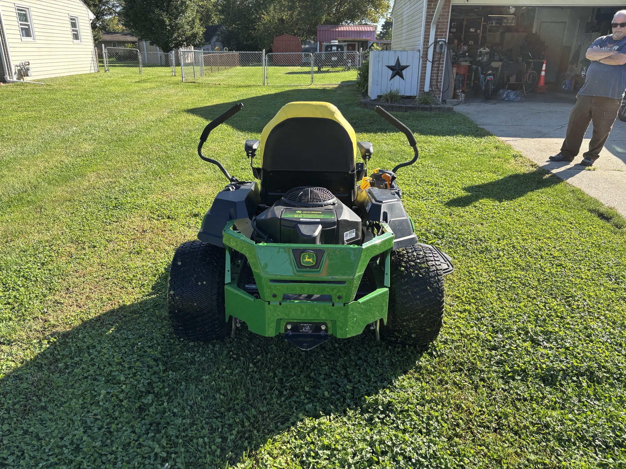 Used 2023 John Deere Z330R Zero Turn Mowers at Koenig Equipment in Lebanon, OH - PhotoXL6