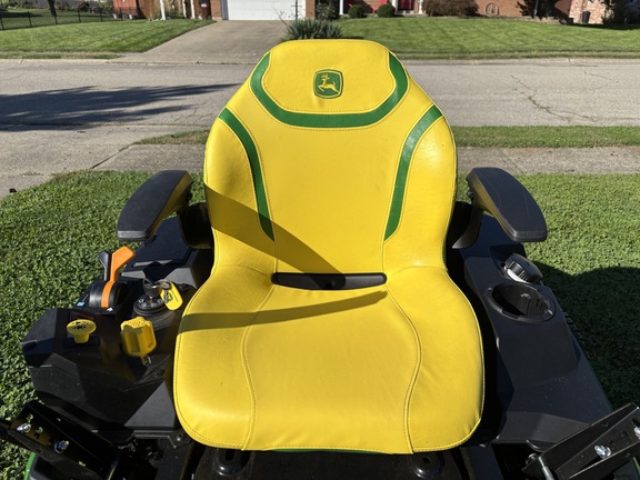 Used 2023 John Deere Z330R Zero Turn Mowers at Koenig Equipment in Lebanon, OH - Photo9