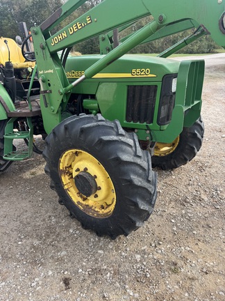 Photo of 2003 John Deere 5520
