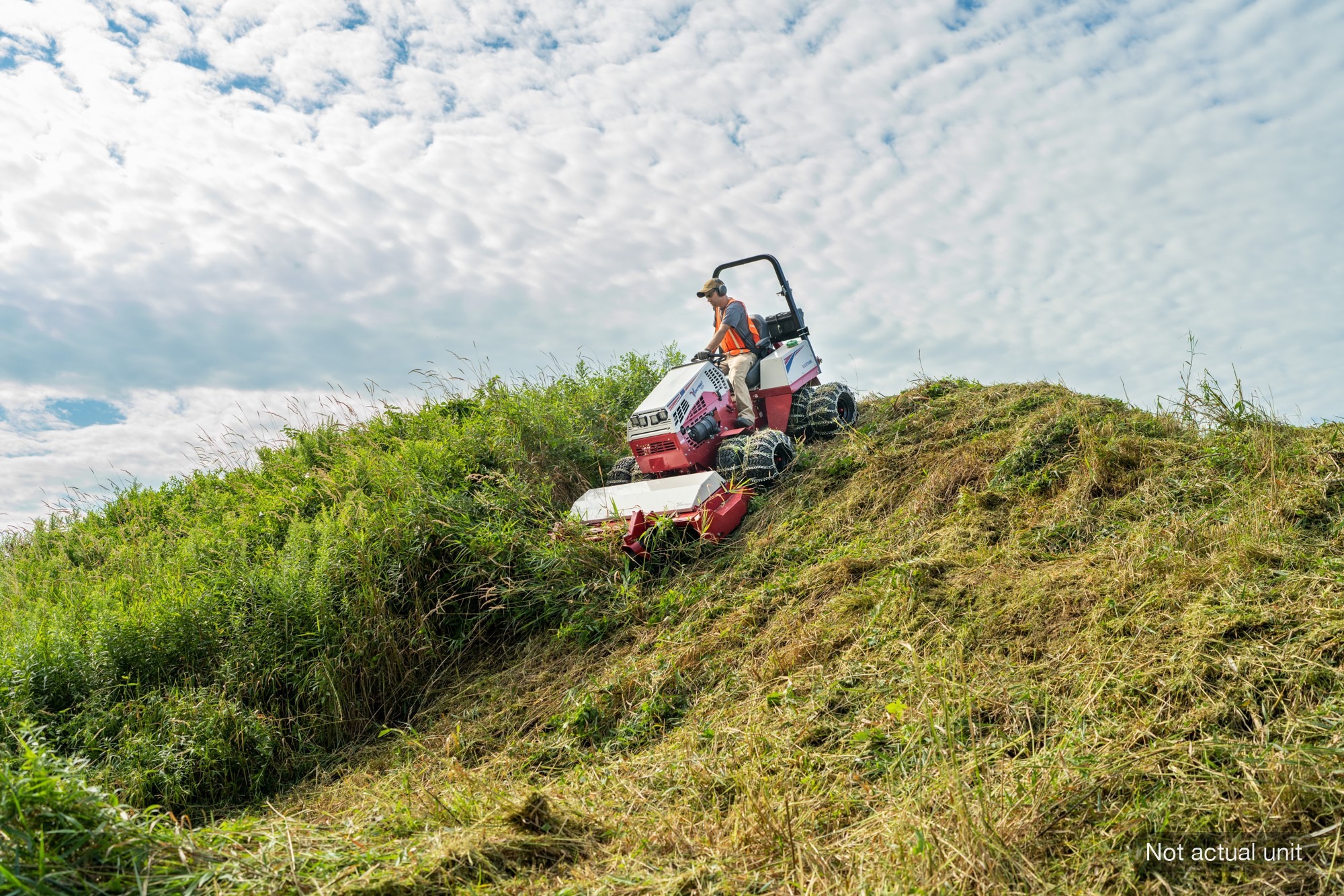New In-Stock 2026 Ventrac 4520N Compact Utility Tractors at Koenig Equipment in Knightstown, IN - PhotoXL2