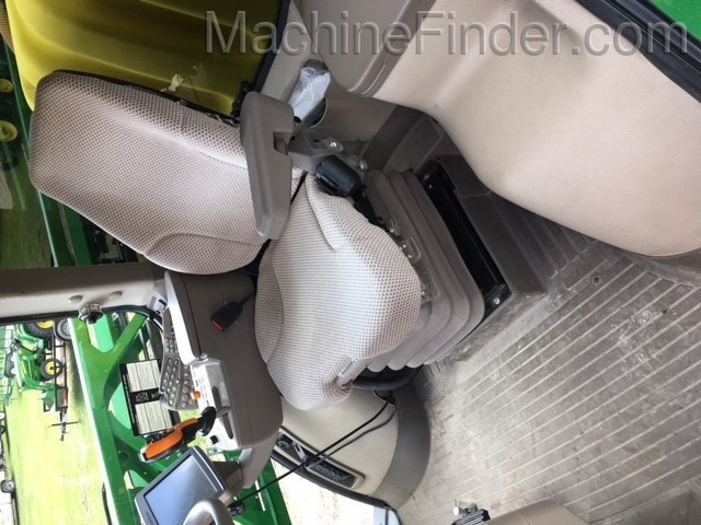 2015 John Deere R4030 Image 4