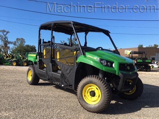2020 John Deere XUV560E Image 1