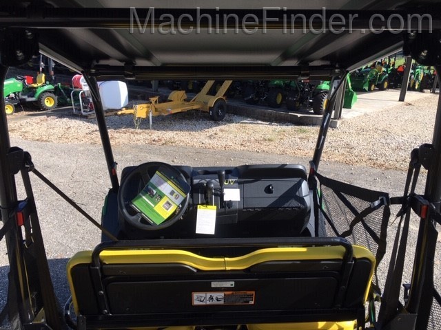 2020 John Deere XUV560E Image 4