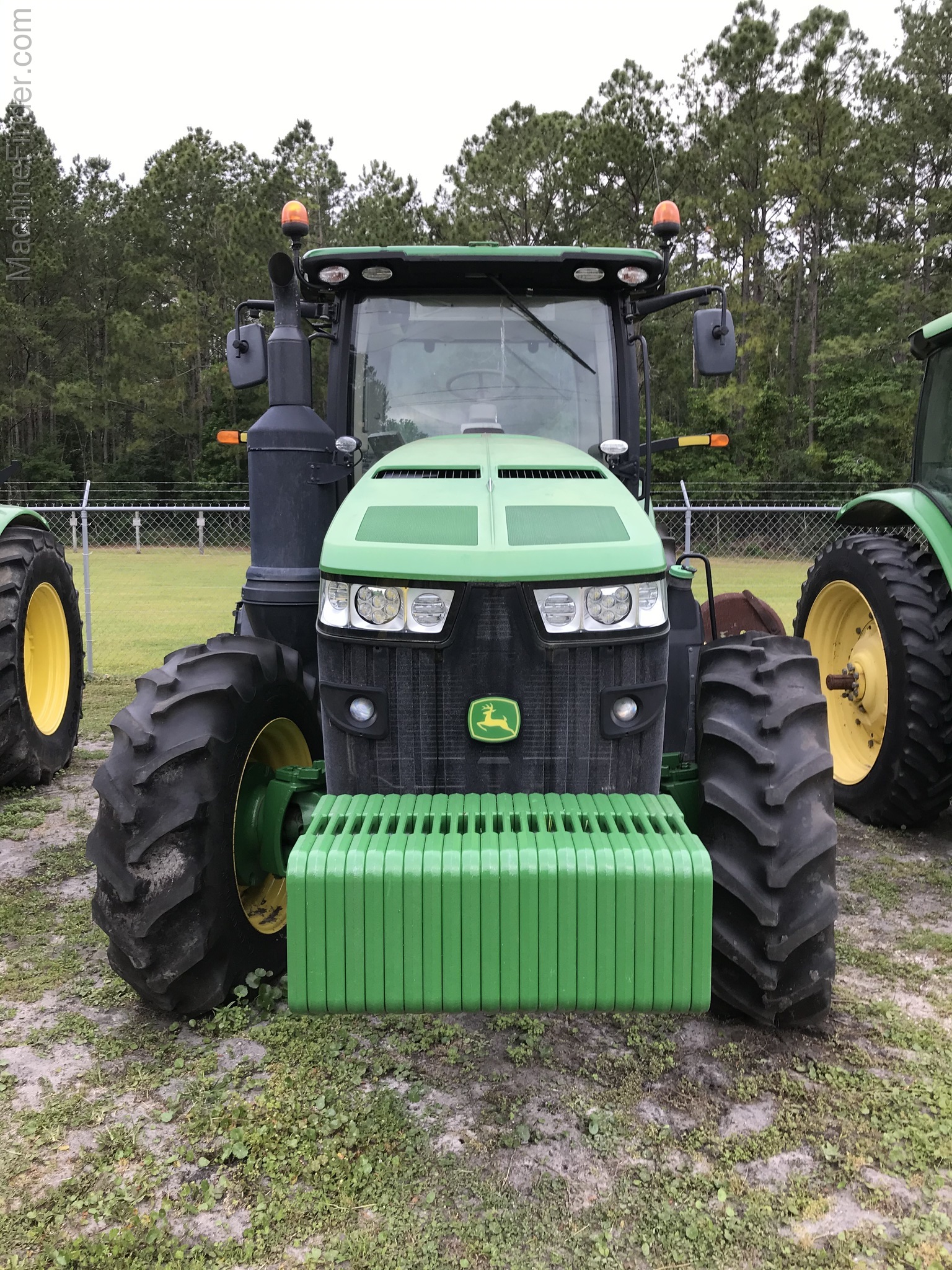 2017 John Deere 8295R Image 2