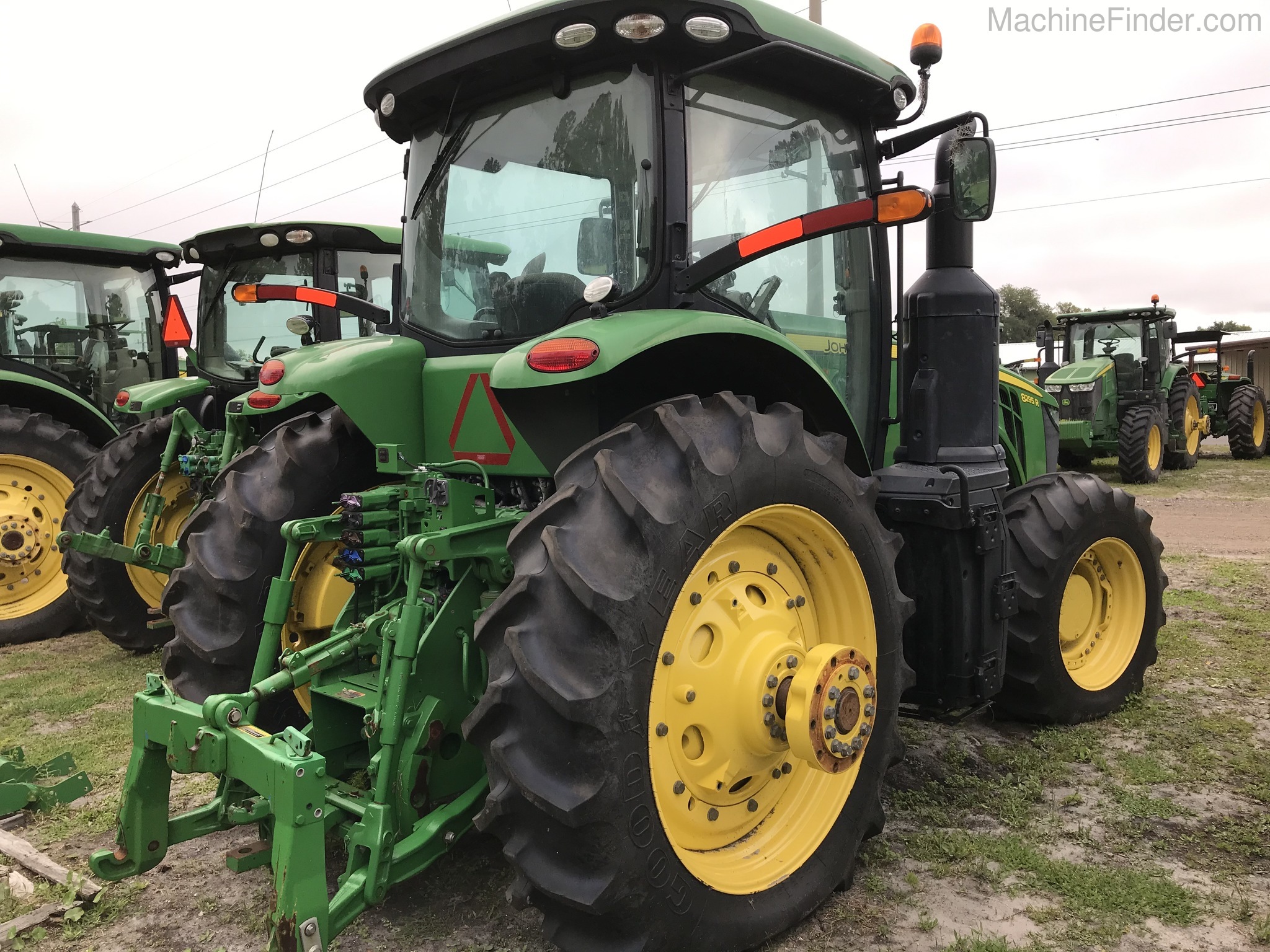2017 John Deere 8295R Image 3