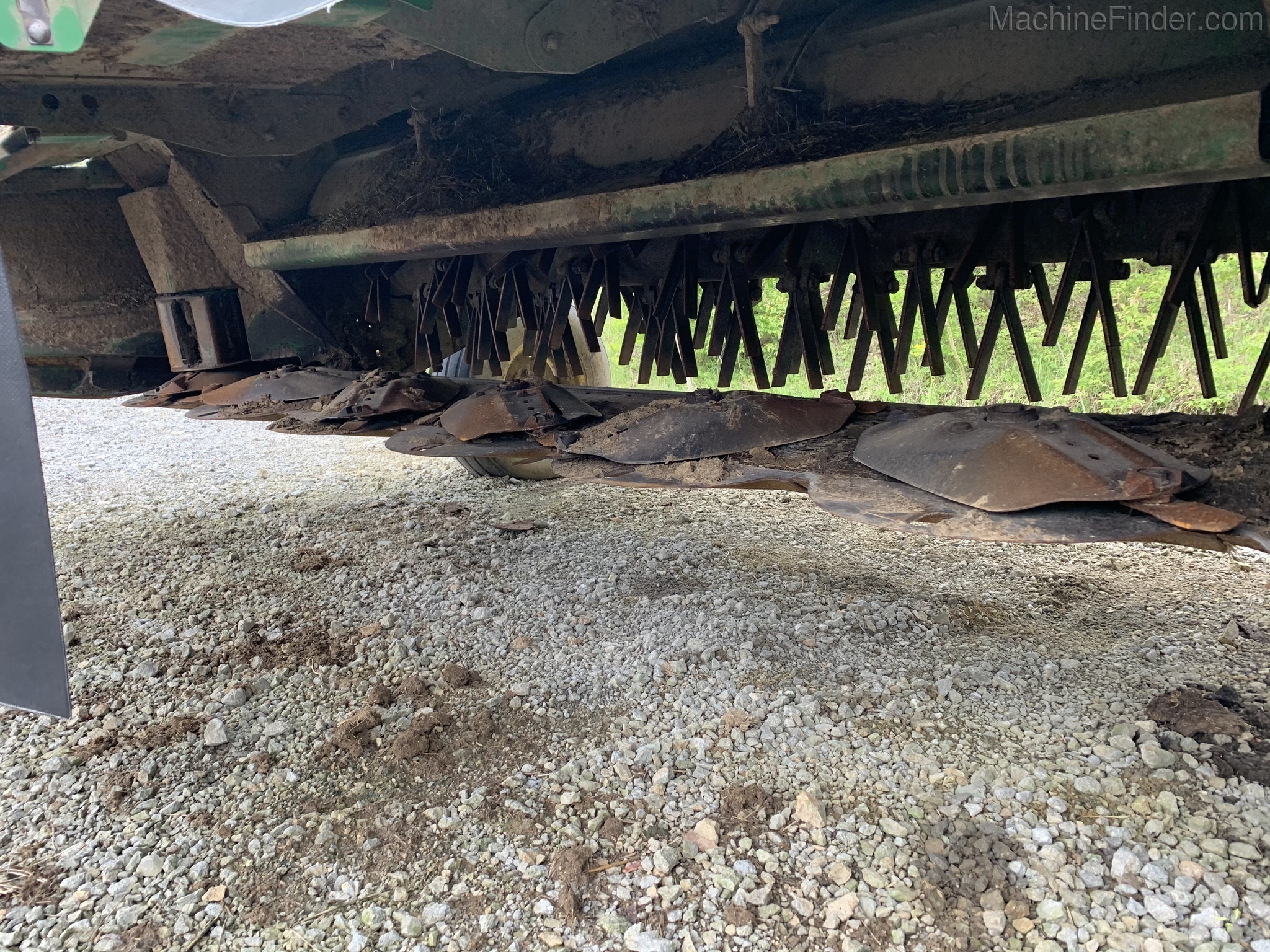 2004 John Deere 735 Image 8