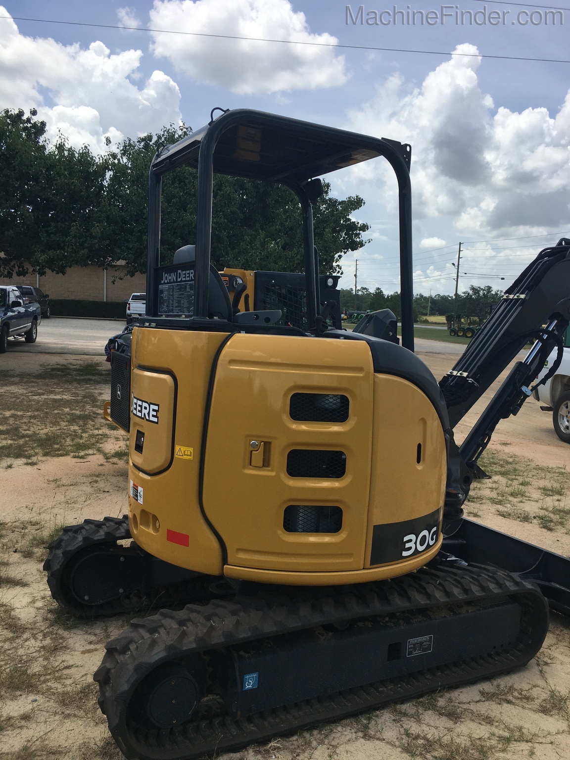 2018 John Deere 30G Image 3