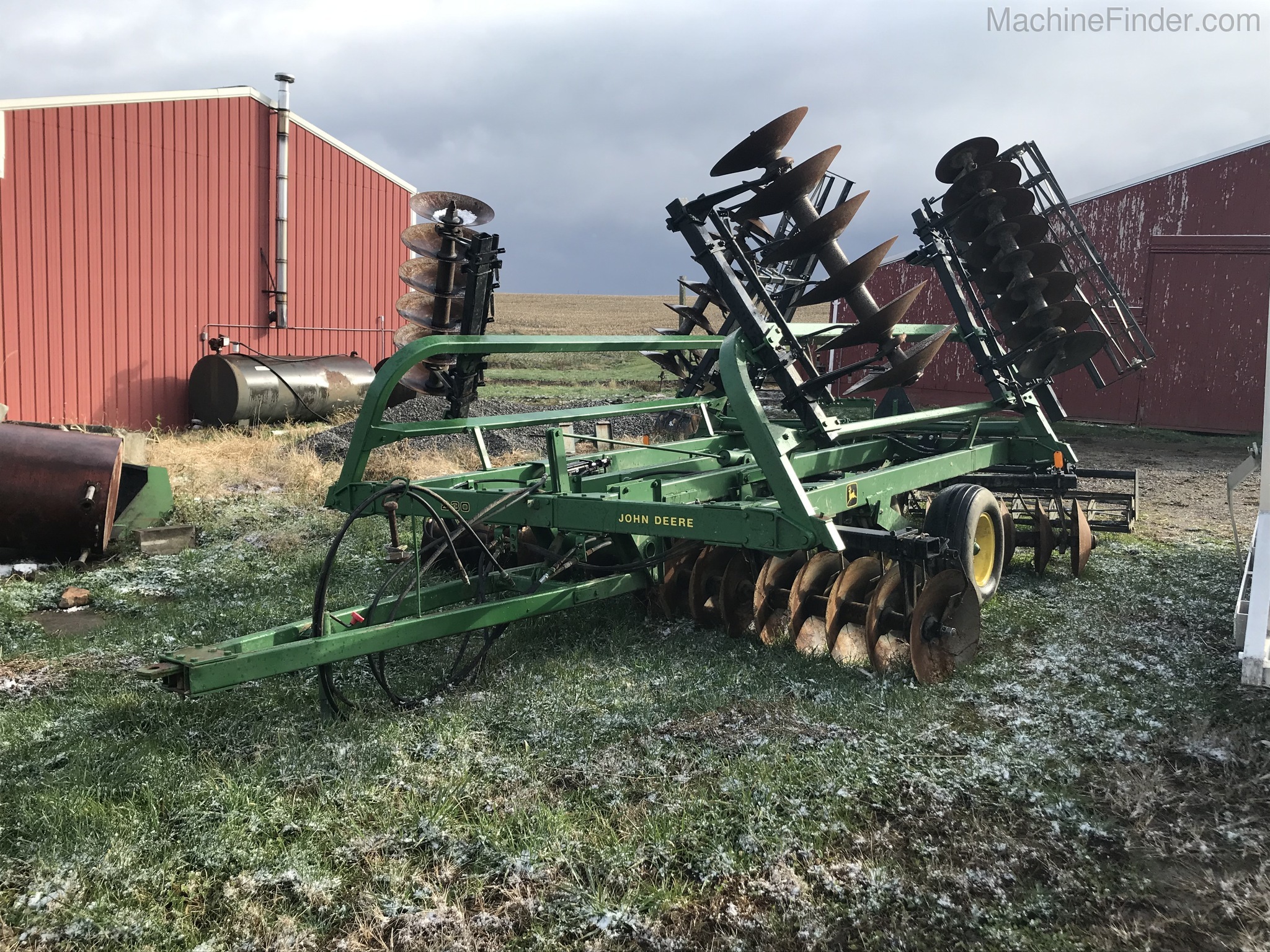 John Deere 230 Image 1