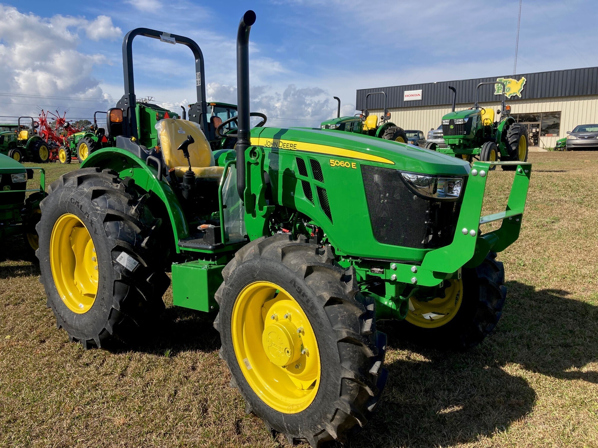2024 John Deere 5060E Image 1
