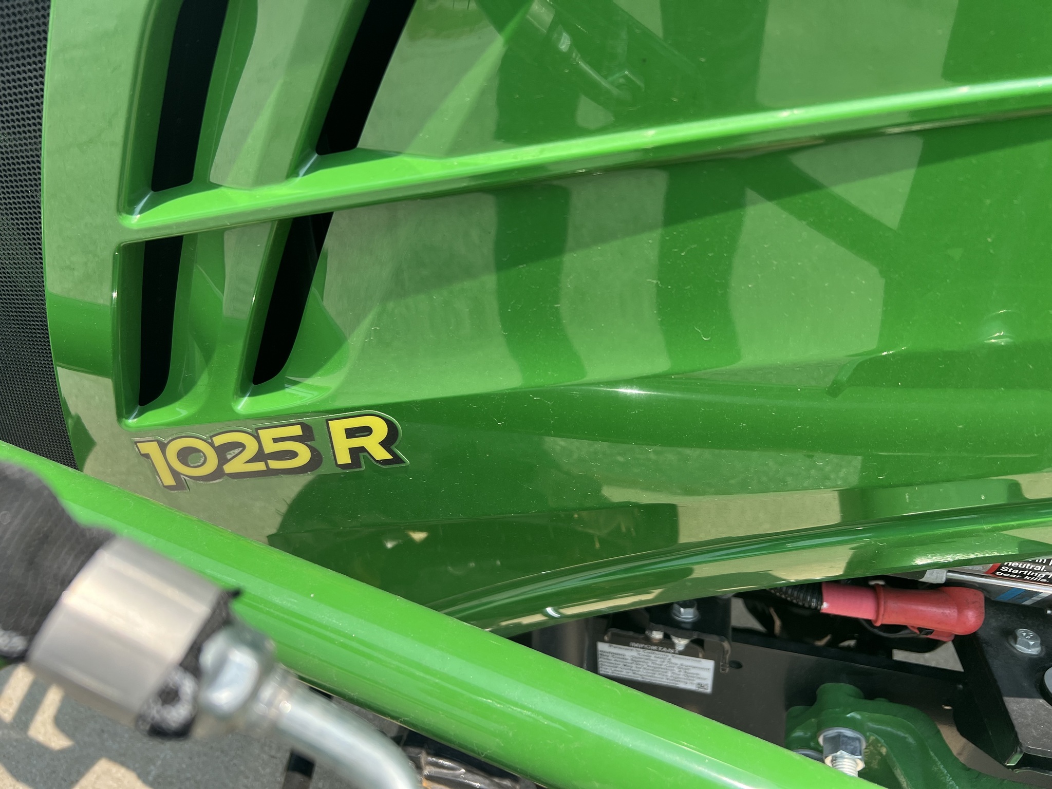 2024 John Deere 1025R Image 2