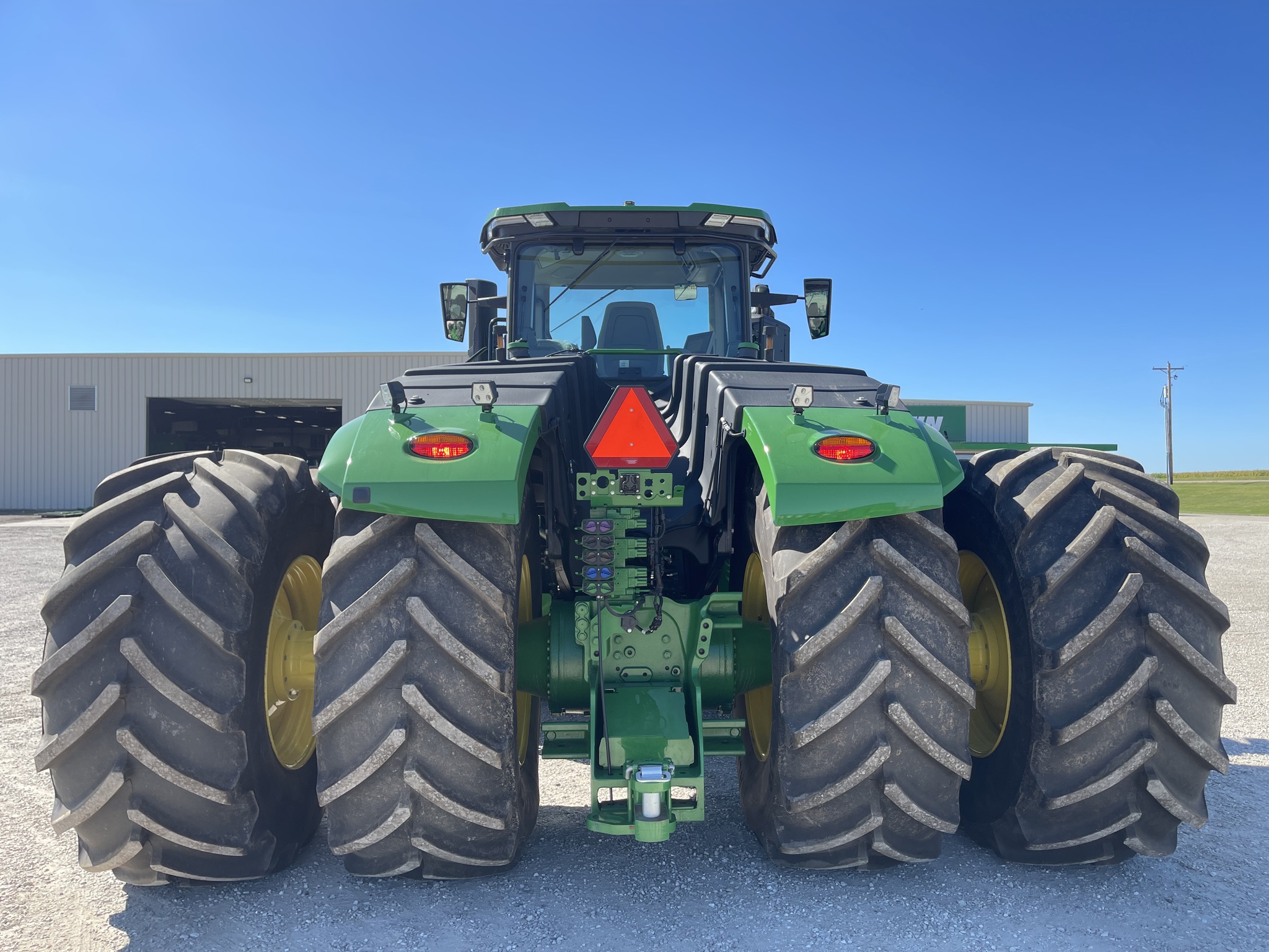  2023 John Deere 9R 490 at Heritage Tractor in Brimfield, IL