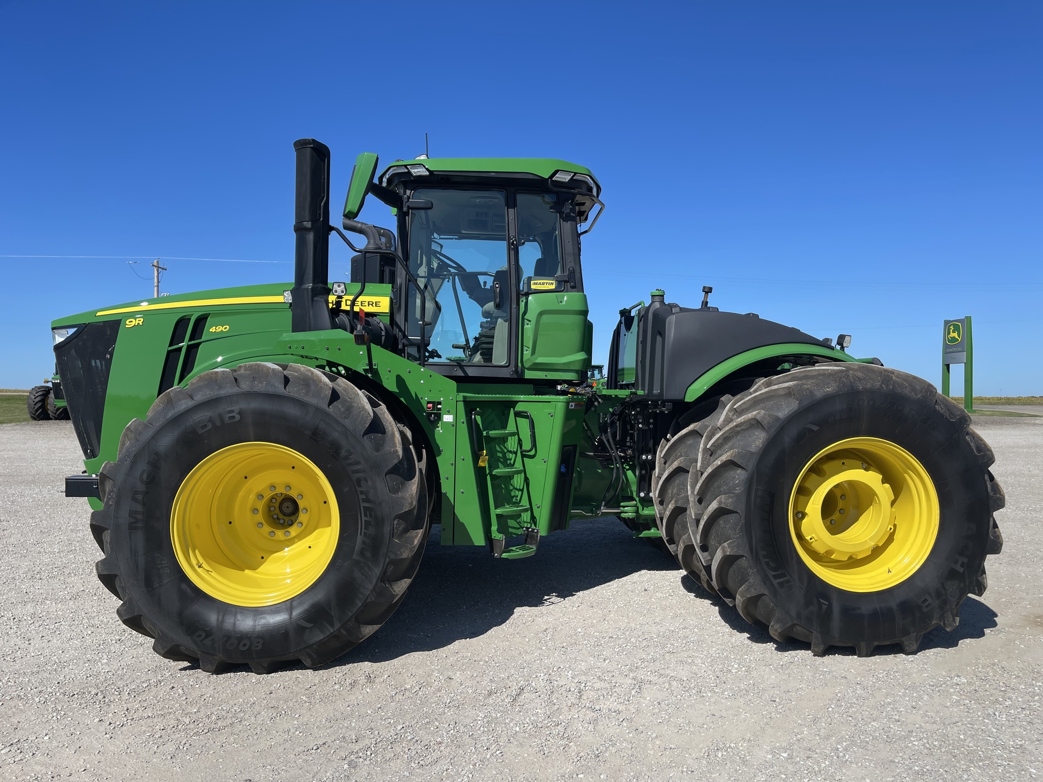  2023 John Deere 9R 490 at Heritage Tractor in Brimfield, IL