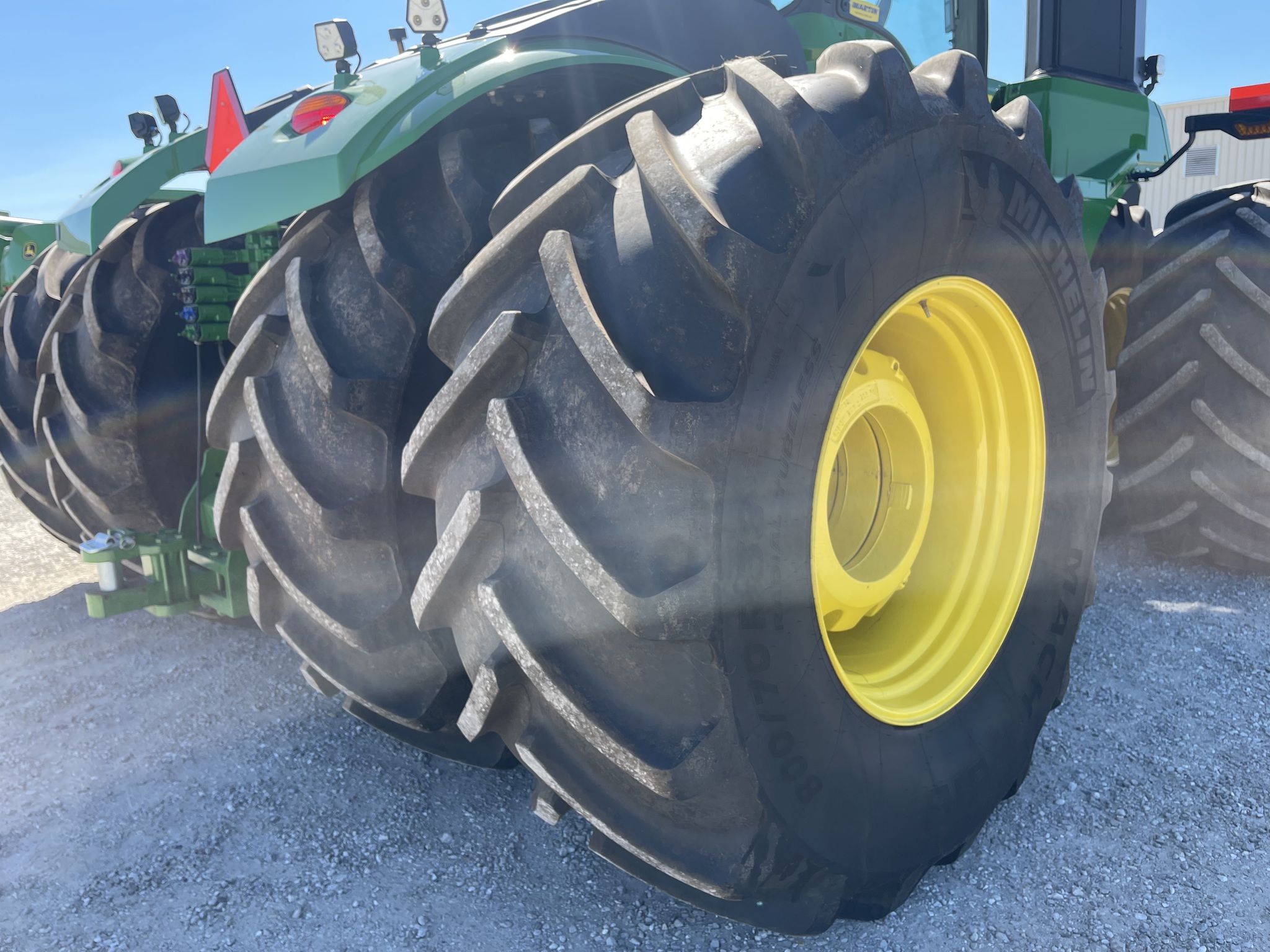  2023 John Deere 9R 490 at Heritage Tractor in Brimfield, IL