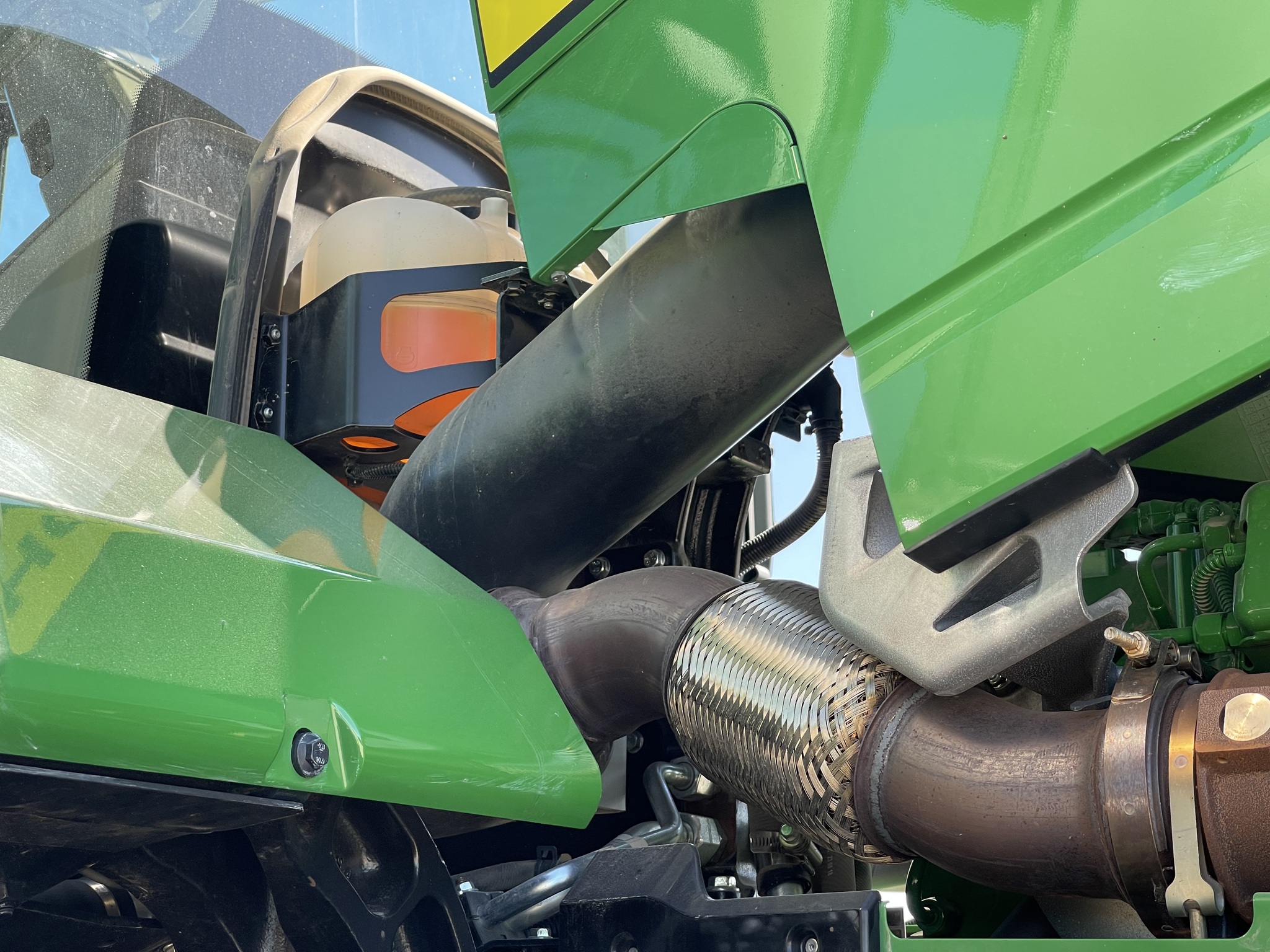  2023 John Deere 9R 490 at Heritage Tractor in Brimfield, IL