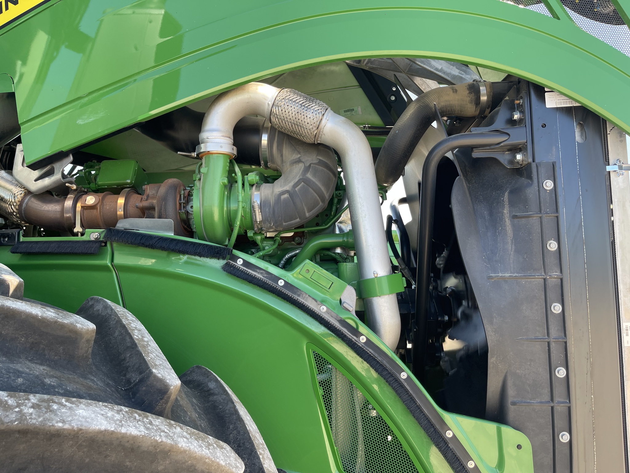  2023 John Deere 9R 490 at Heritage Tractor in Brimfield, IL