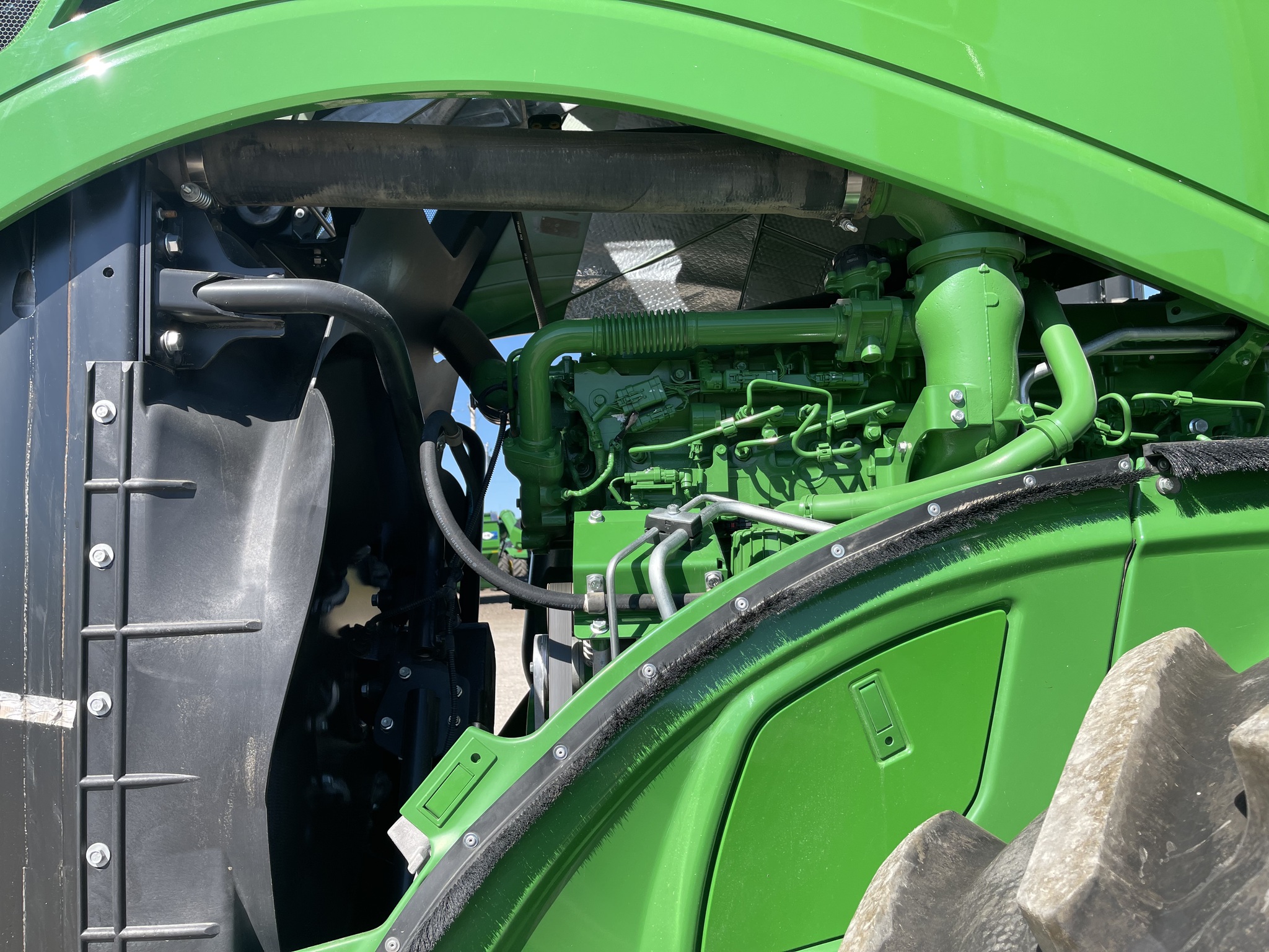  2023 John Deere 9R 490 at Heritage Tractor in Brimfield, IL