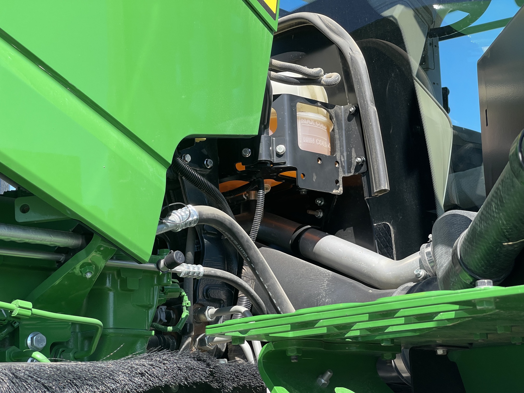  2023 John Deere 9R 490 at Heritage Tractor in Brimfield, IL