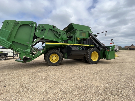 2018 John Deere CP690 Photo 7